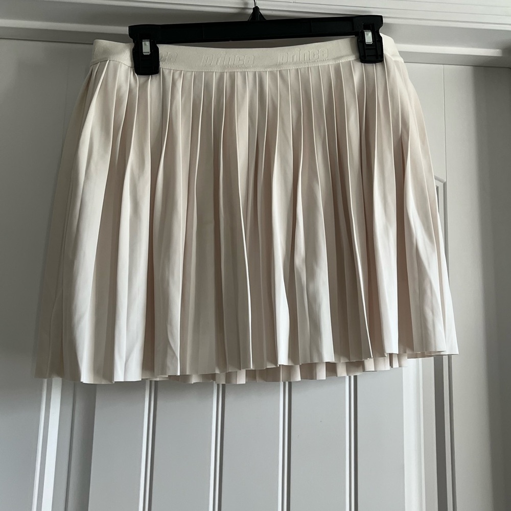 Women’s athletic skort